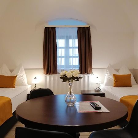 River Apartmanhaz Jászberény 外观 照片