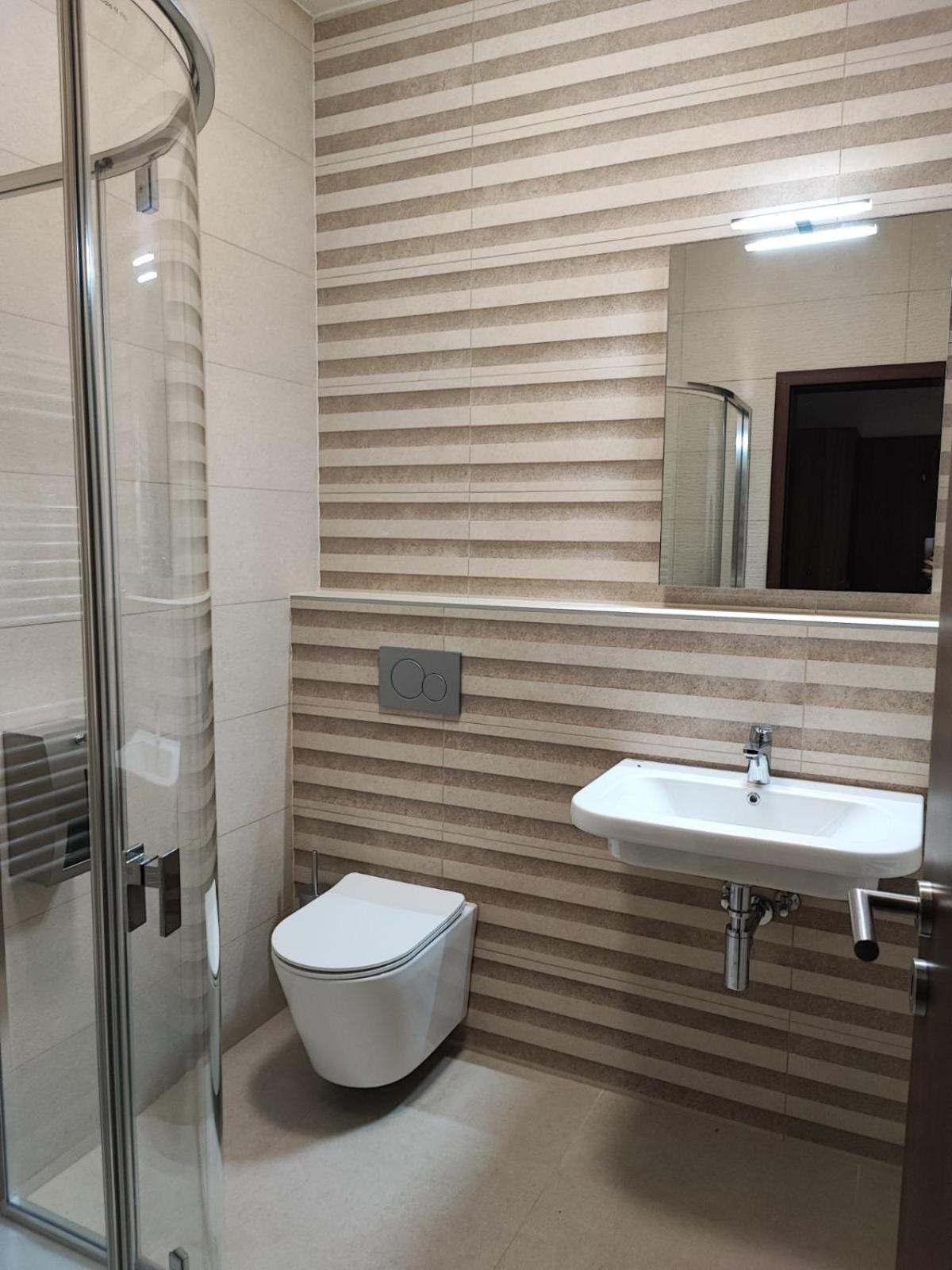 River Apartmanhaz Jászberény 外观 照片